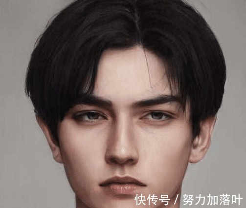 小姐姐|真人版《进击的巨人》,兵长禁欲脸,艾伦比动画还帅,她是谁