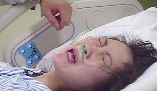 宝宝|宝宝出生后笑得可爱,医生却扇一巴掌,妈妈得知原因后急忙道谢