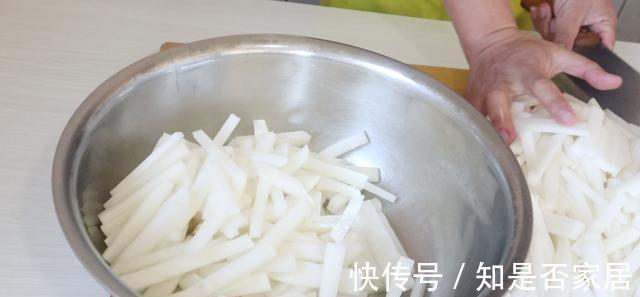 腌制菜|萝卜条怎么腌制才好吃？大厨教你30年配方做法，再不用花钱买了