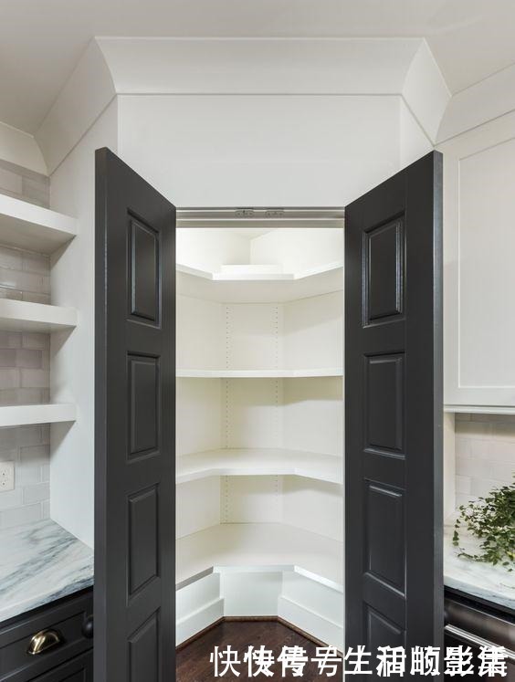 日本|把厨房转角利用好，建个1㎡小杂物间，收纳能力不比日本差！