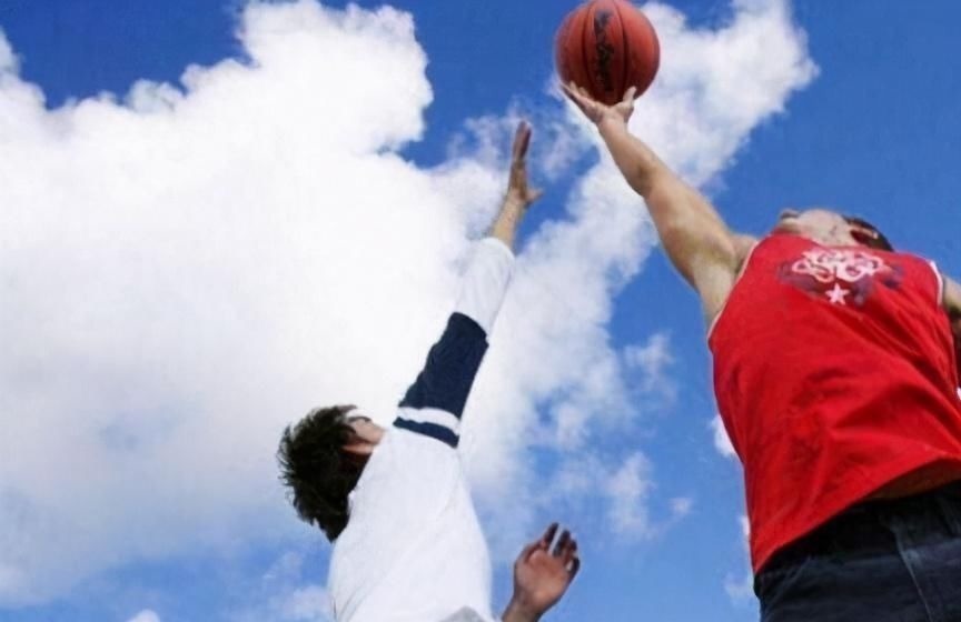 钙片|兄弟俩一个天天吃钙片,一个天天喝牛奶,5年后成最萌身高差