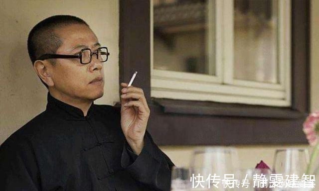 真面目!余秋雨的真面目,究竟是什么?陈丹青的评价,不及老梁一针见血