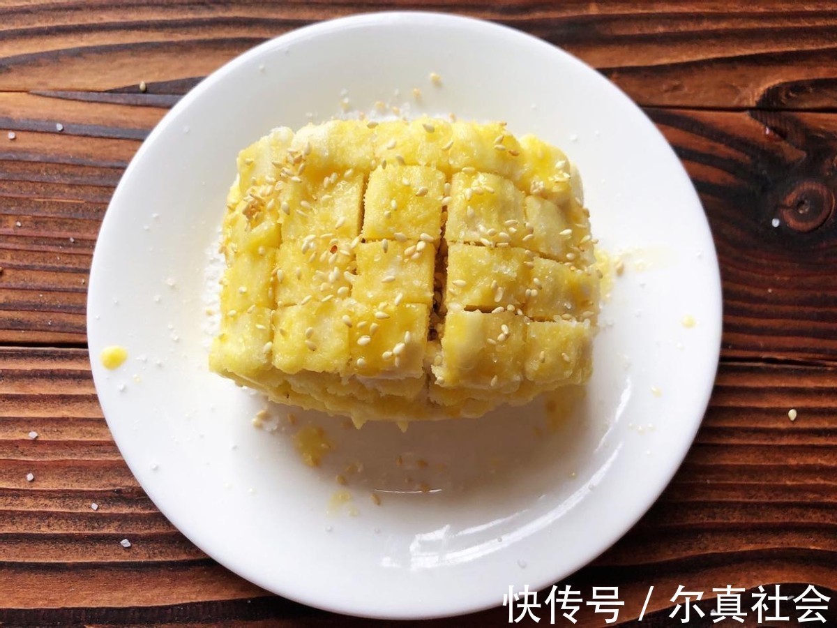 吃剩下的馒头别扔,不加一滴油做成香甜的烤馒头,全家都爱吃