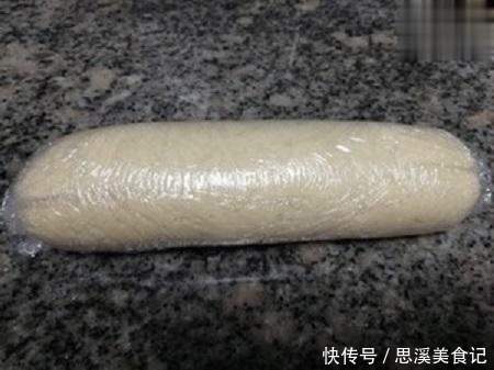  爱吃油条收藏了，教你一招，早上只需几分钟，热腾腾的油条出锅