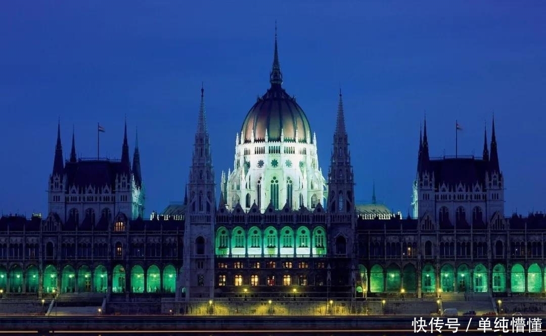 碰杯|匈牙利冷知识13则:单身要缴税,喝酒别碰杯!