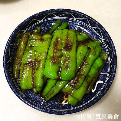 虎皮尖椒|年夜饭系列美食6-虎皮尖椒#东古家味美食#