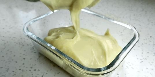 蛋黄|一杯牛奶，2个蛋黄，教你牛奶新吃法，滑嫩又柔软，孩子抢着吃