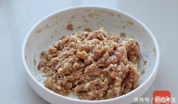 维生素是梨的10倍!清热润肺还化痰,几毛钱一斤,拿肉都不换!