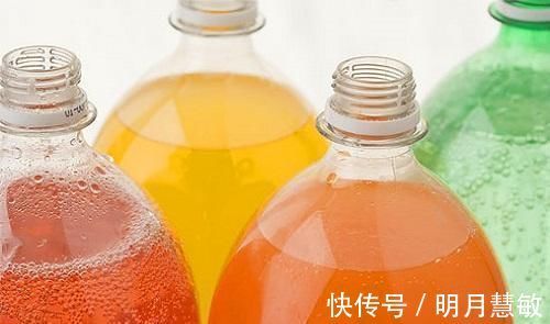 碳酸饮料|4岁女孩呕吐不止,家人以为是感冒,送医后医生喝饮料喝的