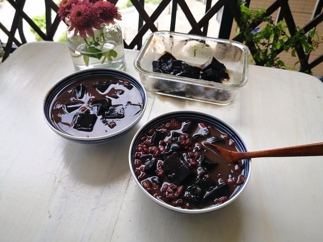 美味|夏末秋初给家人做这些甜品，简单易做，清甜滋润去燥，健康还美味