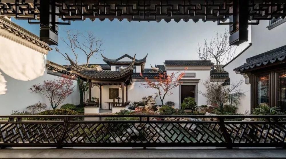 对中国人而言，庭院不仅是一个家