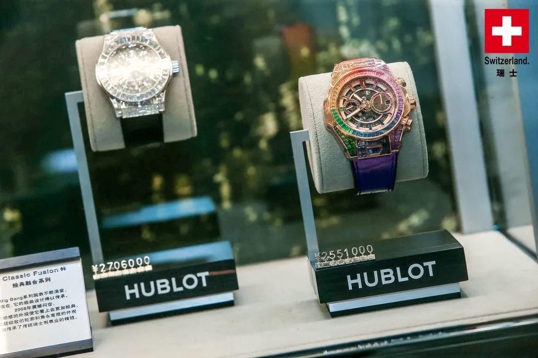 瑞士高级制表工艺展示消博会受热捧，品牌称未来将瞄准年轻消费群体