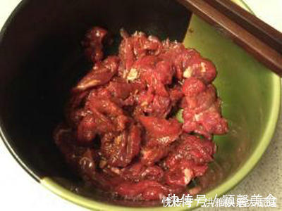 红点者|葱爆牛肉,先放葱还是先放肉大厨都不对,忽视这点就不香!