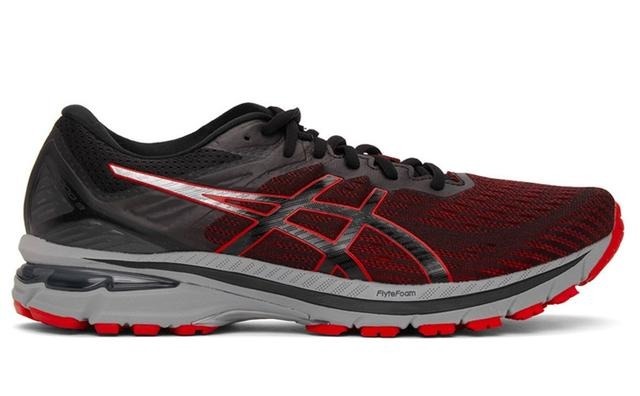 阿迪达斯 跑步爱好者|全球最受欢迎的9个跑鞋品牌!跑步爱好者|全球最受欢迎的9个跑鞋品牌!