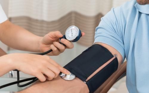 mmhg|50多岁大姐近来老是头晕,一量血压高压180,原来舌象早已预警