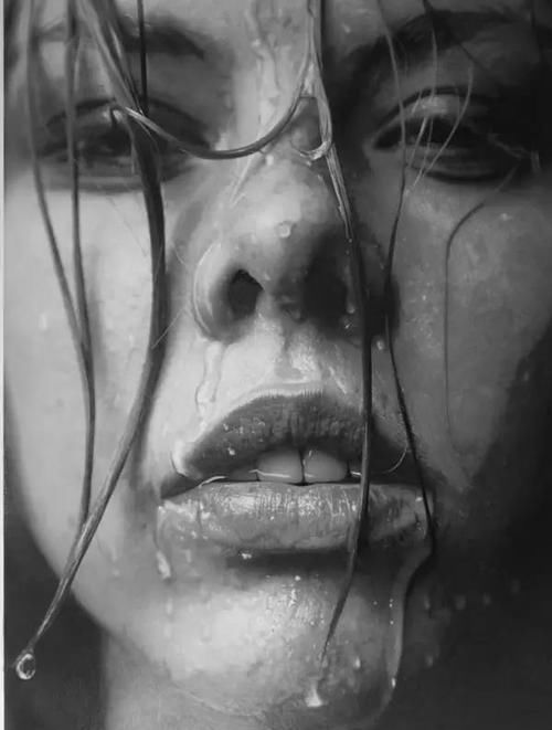 人物画|超写实铅笔素描!超细腻的铅笔人物画!