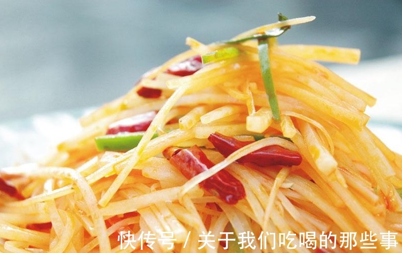 不粘锅|炒土豆丝时，好吃的关键是“2步2遍醋”，酸香脆爽，不发黑不粘锅