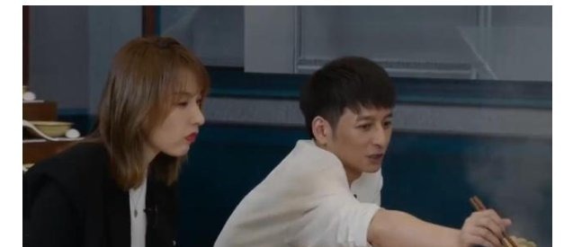 張雨綺|丁程鑫拜師何炅被拒,追到社交平臺自稱徒兒,被網友嘲想紅想瘋了