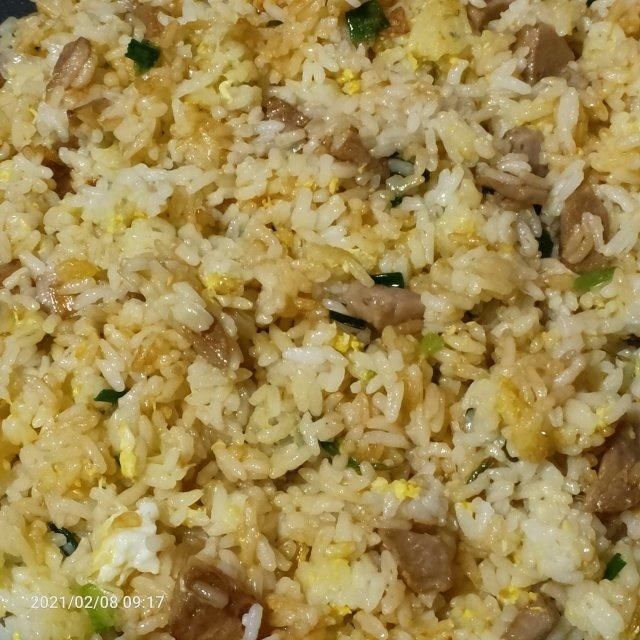  牛肉丸片蛋炒饭，宝宝们喜欢的小鸭鸭饭