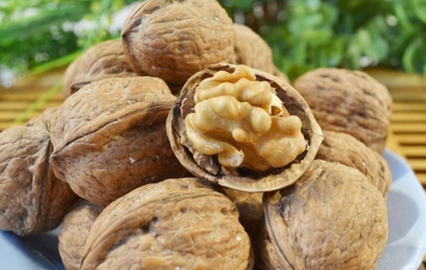 核桃|核桃什么时间吃最好医生吃对是 “长寿丹”，吃错早升天