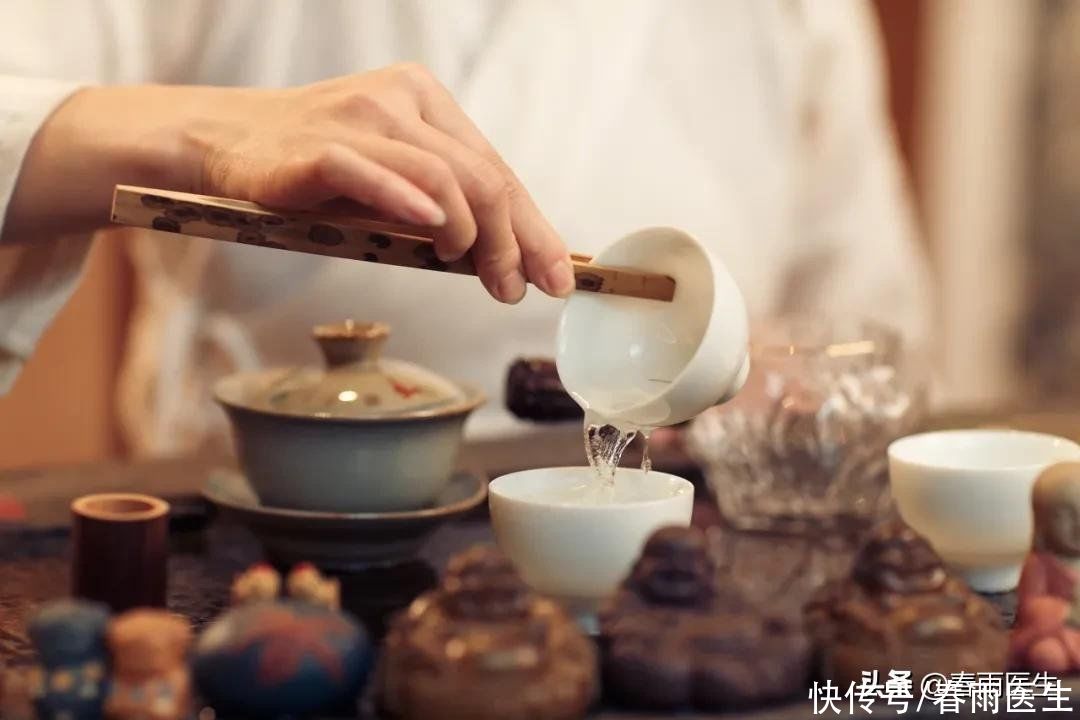 龋齿|喝茶好处多，但茶叶放多了可就伤身了