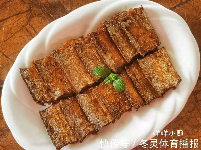 带鱼的懒人做法,低卡少油又补脑,外酥里嫩巨好吃,给孩子做一做