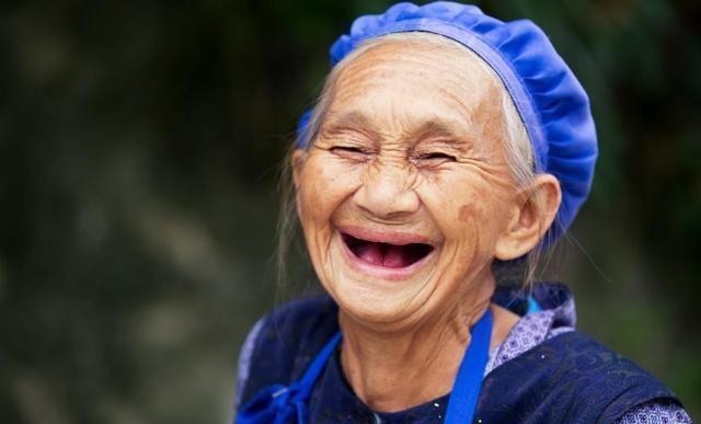 健康|人过六十,守住“3件事”,不做“2件事”,身体健康易长寿