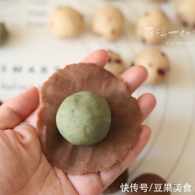 蔓越莓丁|免烤多层咖啡月饼