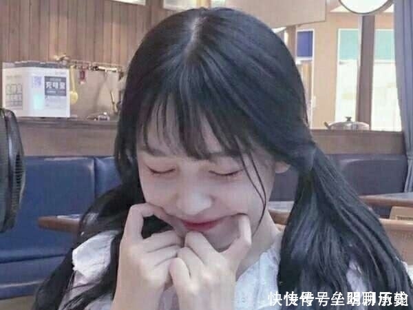 女生脸上有这3“标志”,这是标准的“桃花脸”,全中偷着乐吧