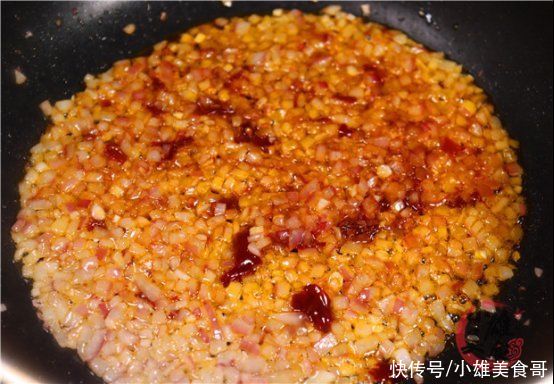 面条|把豆角切成丁,打入2个鸡蛋,我家一周吃5次,实在太香了