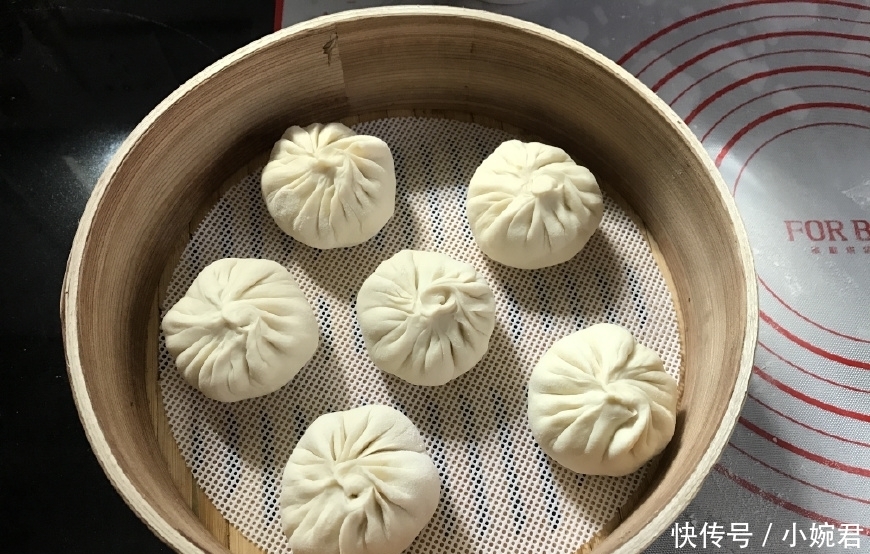 拉丝|此馅的包子你肯定没吃过,香到流口水,咬一口还拉丝,味道绝了