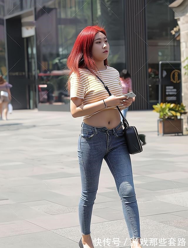 搭配 条纹T恤搭配低腰牛仔裤，修身又显瘦，更适合身材微胖的女生！