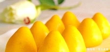 白砂糖|在家做玉米面窝窝头,不用一滴水,做出来金黄软嫩,一出锅就抢了