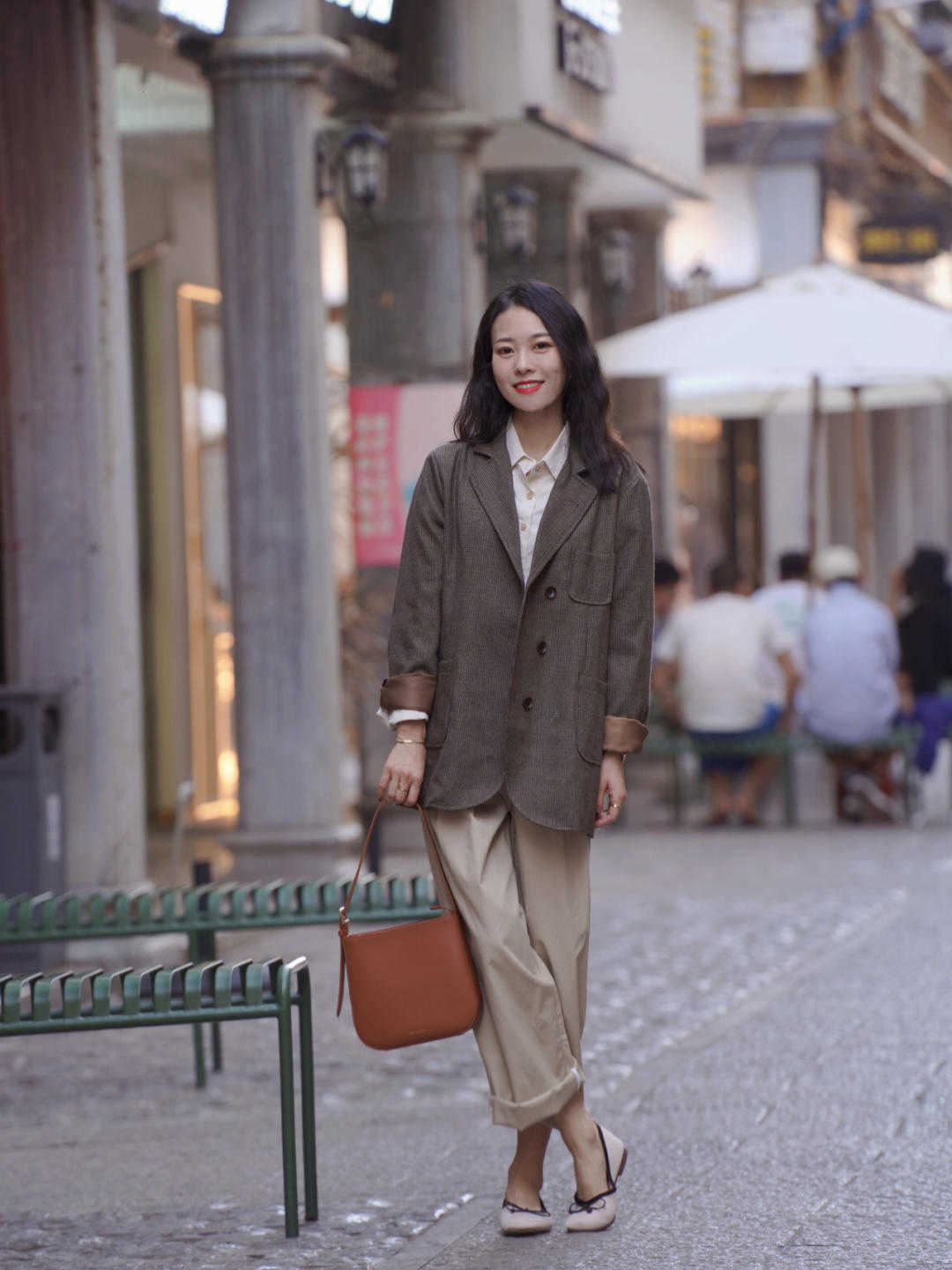 紧身裤|秋天聚会,逛街这样穿,绝对美翻了,气质又高级