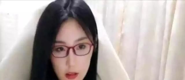 贝玲妃|贝玲妃终于“洗白”自己，关羽输出评分第一，黑粉：手不抖了？