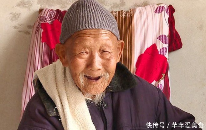 长寿不是多睡多走，以下2件小事保持健康长寿，