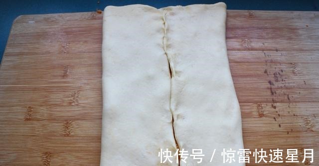 咸蛋黄|一口爱上,给你活力满满的早餐咸蛋黄肉松吐司!