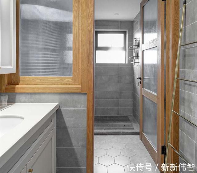 实木|126㎡三室两厅，餐厅富有特色，家具整齐有序，情调满满