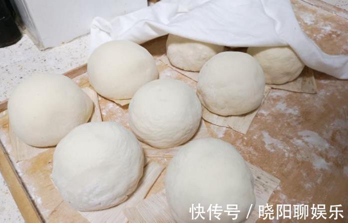 蒸制|蒸馒头，记住4个知识点，馒头光滑饱满，暄软不塌，比买的都好吃