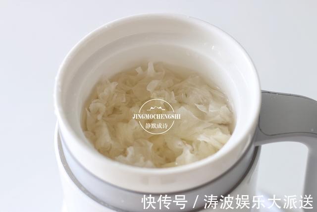 银耳|抓住两点,煮银耳羹会快速出胶,黏稠光滑补胶原,女人养颜必备