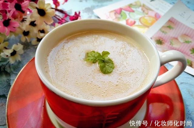 “穷人的阿胶”被发现,每天喝一碗,补血养颜,气色红润不显老