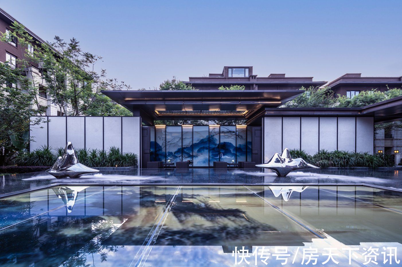 繁华|俊峰·山万里丨真正的墅居,是在繁华里与生活返璞归真