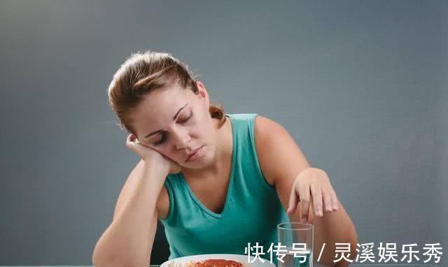 皮肤松弛|女性开始变老时,身体会发出7个“暗号”,你占了几个?