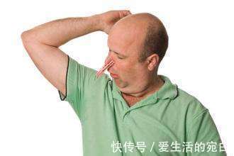 尿液|寿命短的人往往身上四处“发臭”,若不占一个恭喜你,更容易长寿