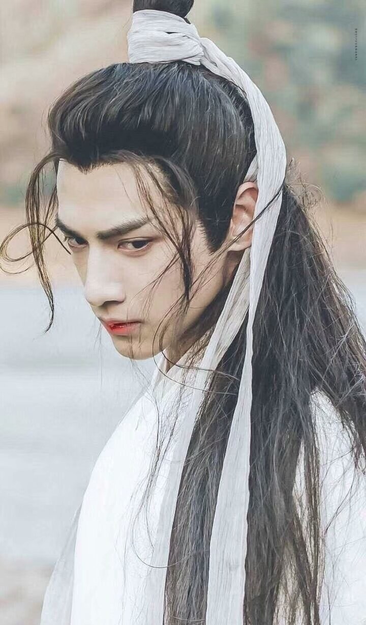 卷耳|深情男二拯救计划,那些想人捧在手心里呵护的男二