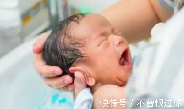 女孩|18年前那个只有25厘米,体重才半斤的女孩,如今怎样了?