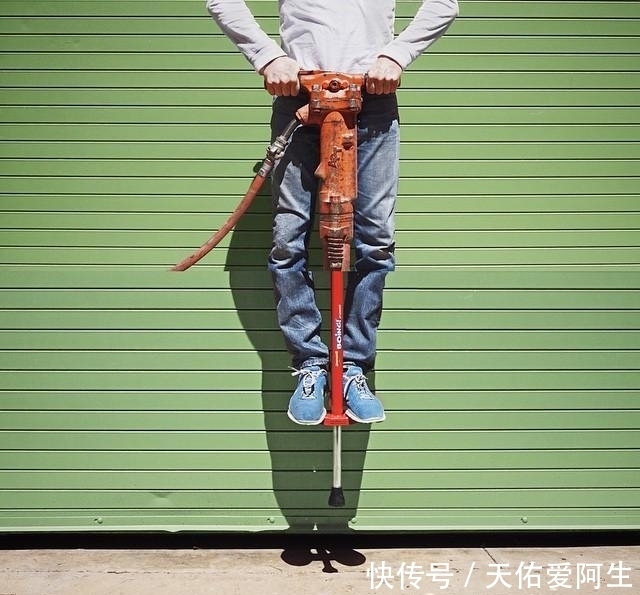 图片|艺术家将两张不同的图片拼接后,奇迹就这样发生了