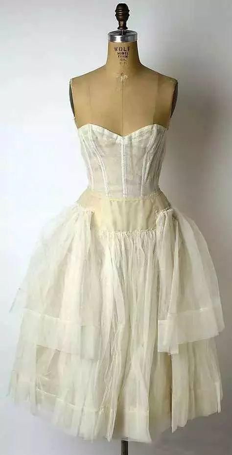 洛奇 服装裙撑的3种基本制作方法整理,礼服立体裁剪之裙撑立裁教程!