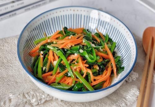 它是天然的“护眼菜”,隔三差五吃,视力好了,孩子双眼明亮了