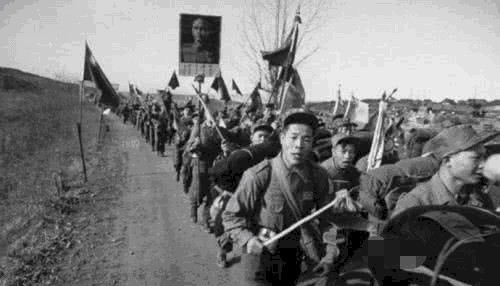 美军|志愿军王牌战士，孤身闯入美军阵营，击杀敌军30人，金日成称他孤胆英雄